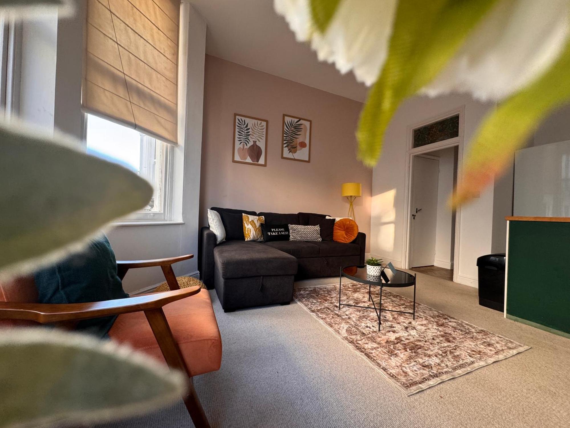 Quaint Apartment In Central Brighton - Sleeps 2 To 6 المظهر الخارجي الصورة
